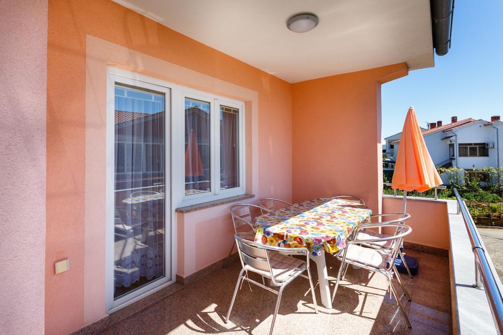 Apartment Nevenka Krk Town Dış mekan fotoğraf